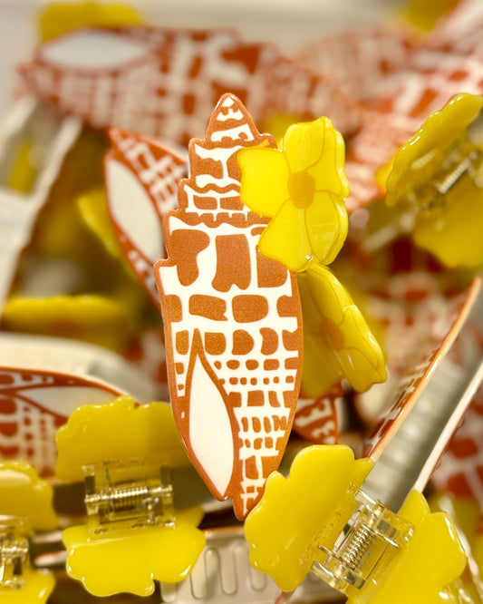 Puakenikeni Miter Shell Clip