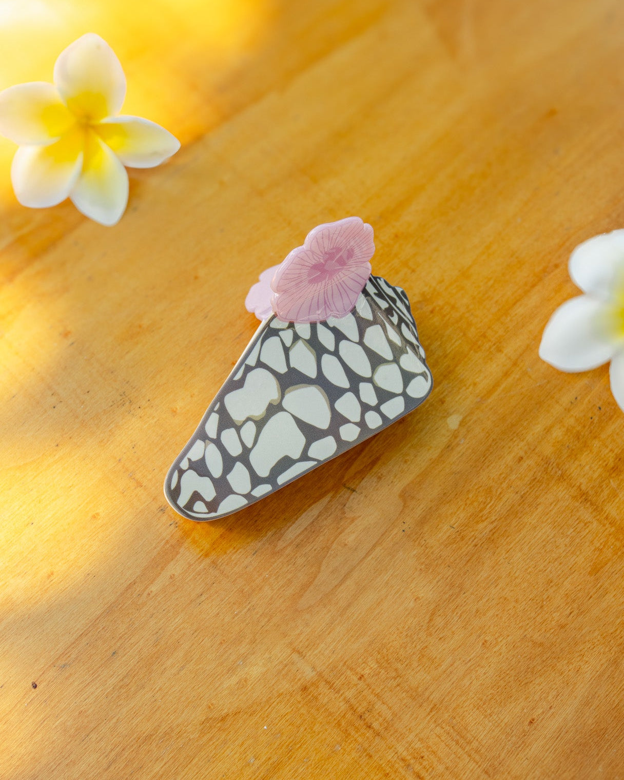 Hau Marble Cone Clip