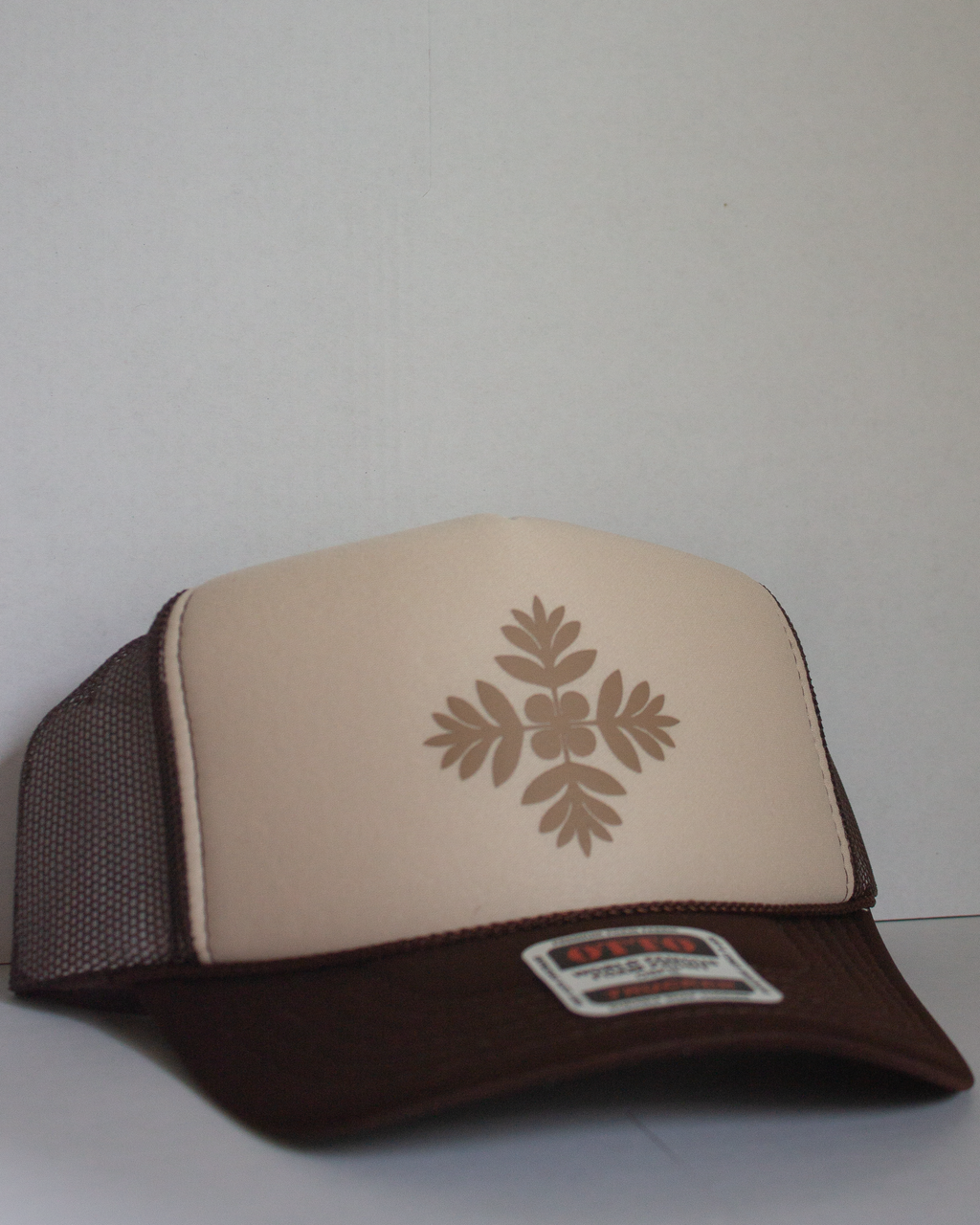 Ulu Quilt Trucker Hat Two Tone+Brown