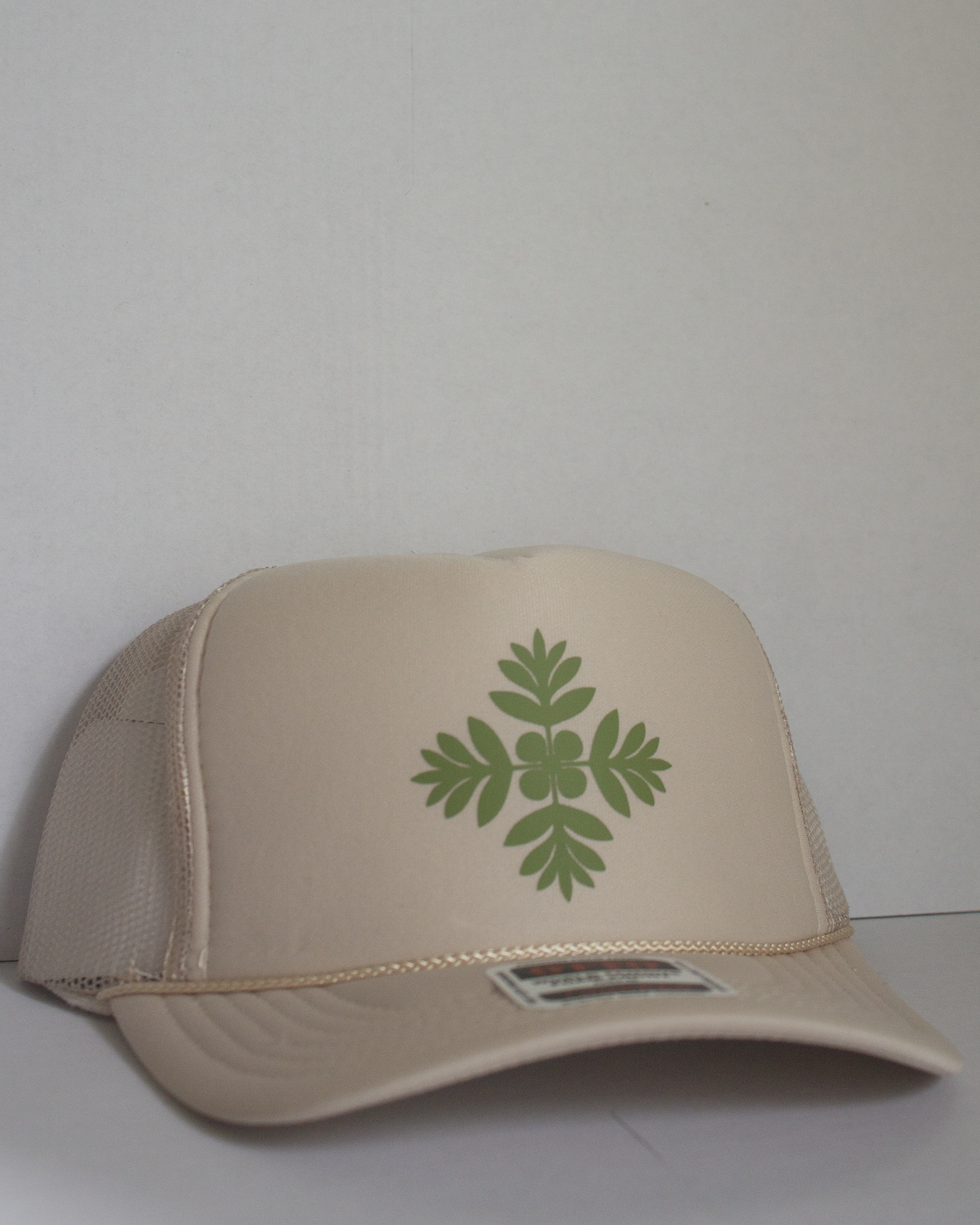 Ulu Quilt Trucker Hat Beige+Green