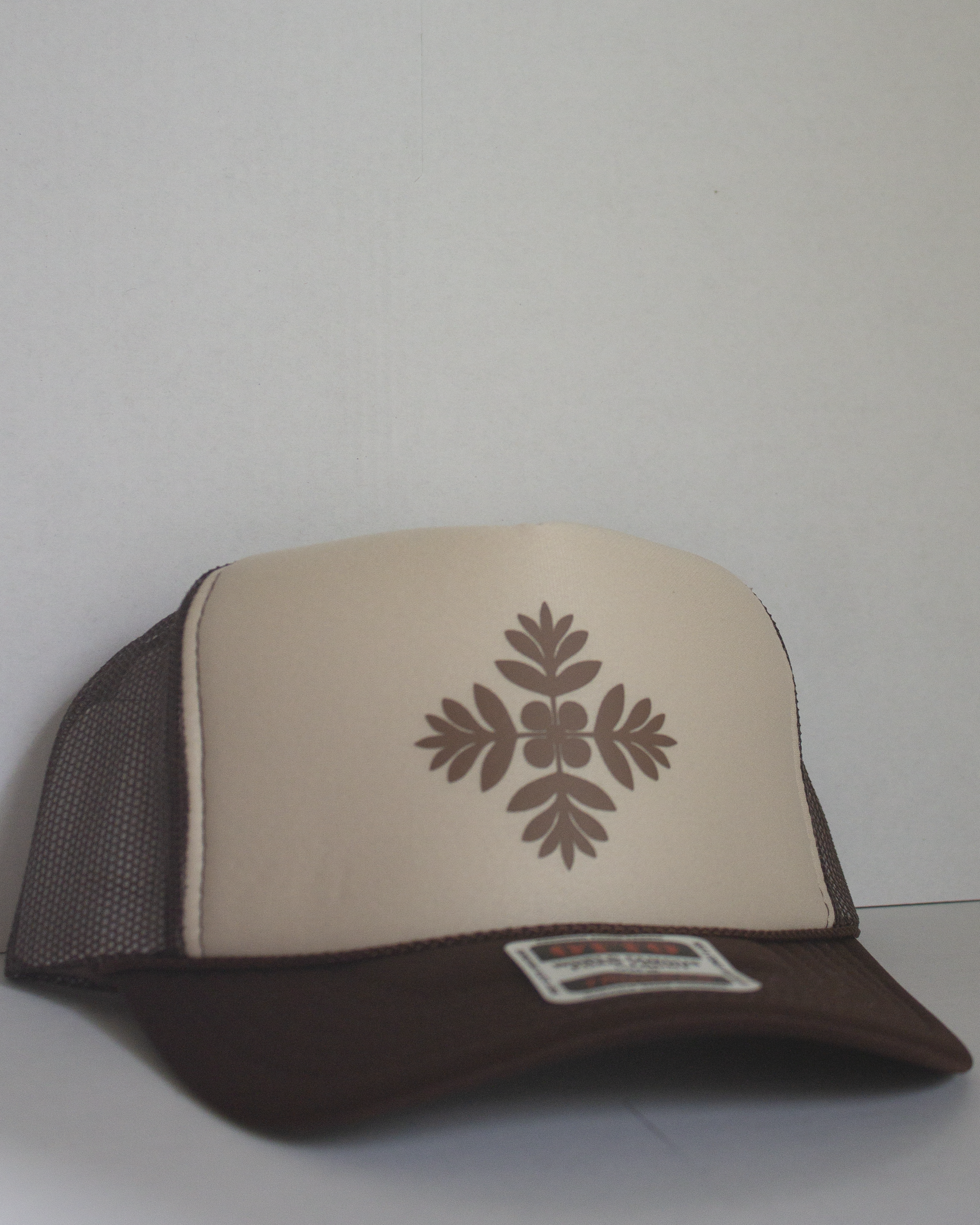 Ulu Quilt Trucker Hat Two Tone+Brown